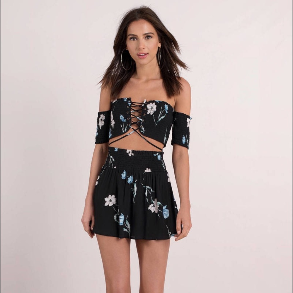 Black Floral Tobi Skirt